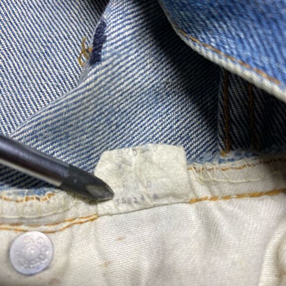 Vintage Levi's 501 Redline Selvedge Denim #6 Button Fly 70s USA Jeans 30x29 - Picture 14 of 16